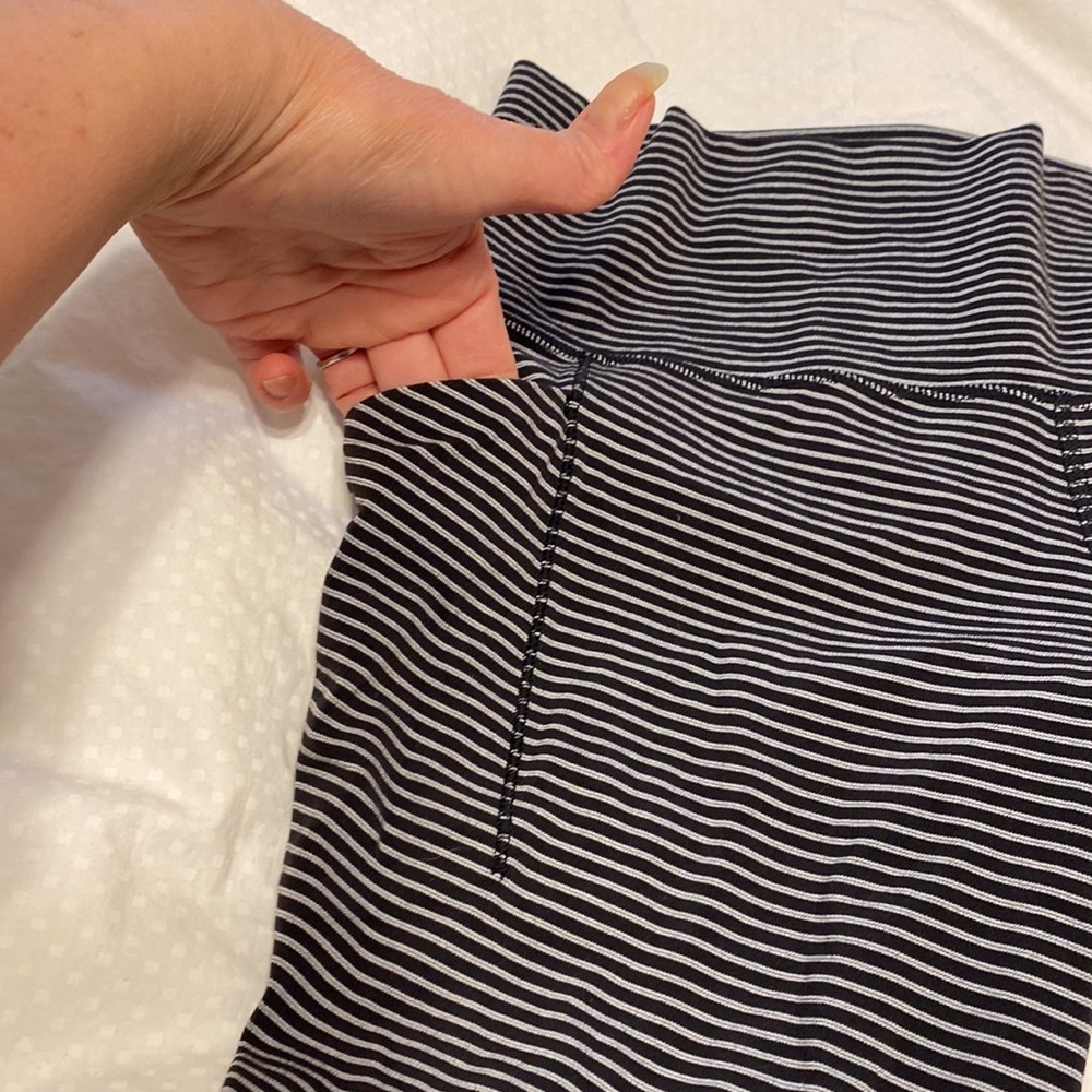 Athleta leggings - Picture 4 of 9